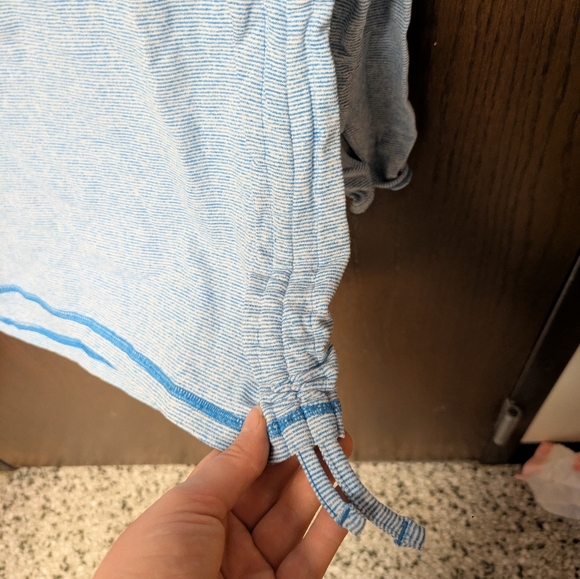 Lucy Tech Blue Striped Athletic Size Medium Women's Long Sleeve Ruched Sides - Picture 2 of 3